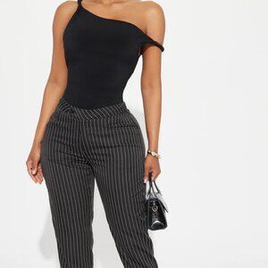 Business As Usual Pinstripe Capri Pant - Black/White L NWOT